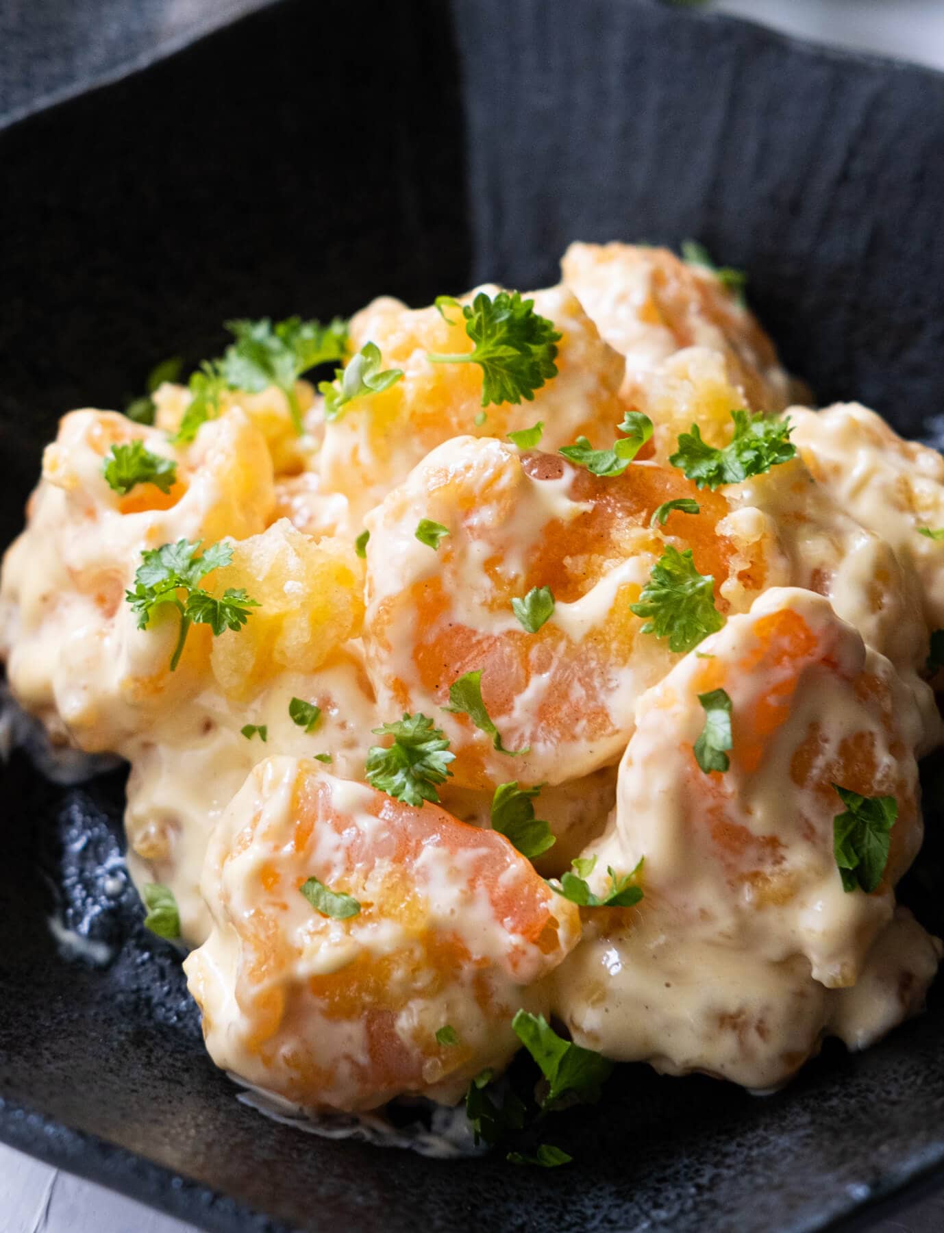 G27. Shrimps and chicken in mayonnaise sauce