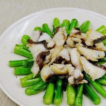 Filets de Bass avec brocoli chinois OU bébé bok choy - Restaurant PM